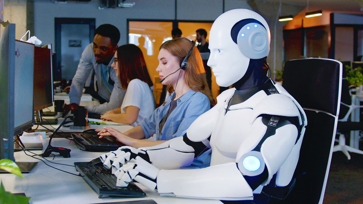 This AI Startup Is Taking On Google And Microsoft By Doing The Exact Opposite (Here's Why That's Genius)